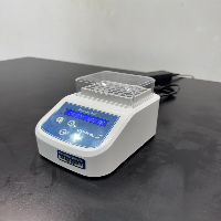 VWR Mini Dry Bath image 1